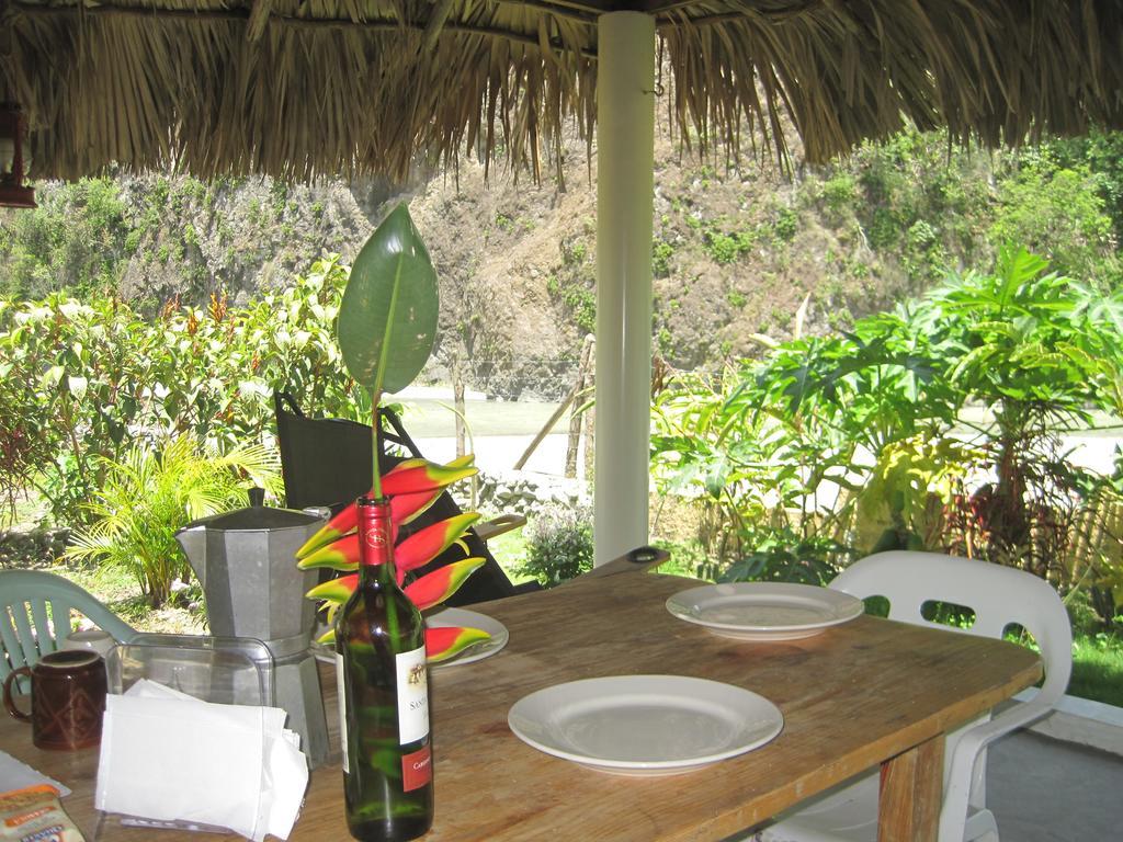 Las Avispas Conrado'S Guesthouse B&B المظهر الخارجي الصورة